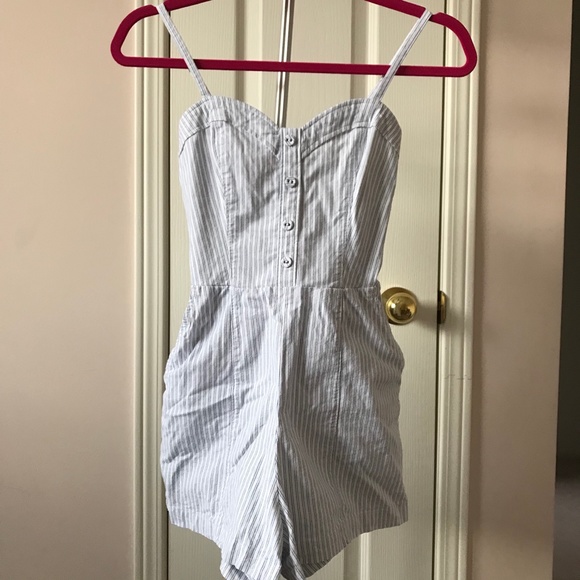 Abercrombie & Fitch Romper - Picture 1 of 3